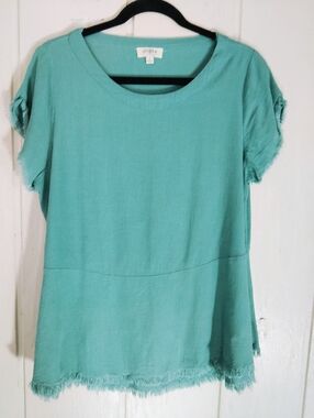 Umgee, Fringed Hem, Linen Blend Top. Size S